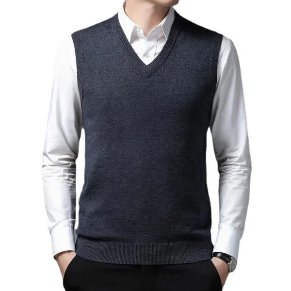 New Men'st V-neck Knitted Vest - Image 2