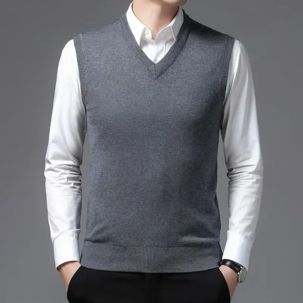 New Men'st V-neck Knitted Vest - Image 5