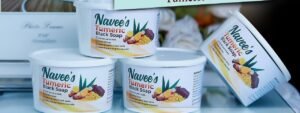 Navee’s Tumeric black soap